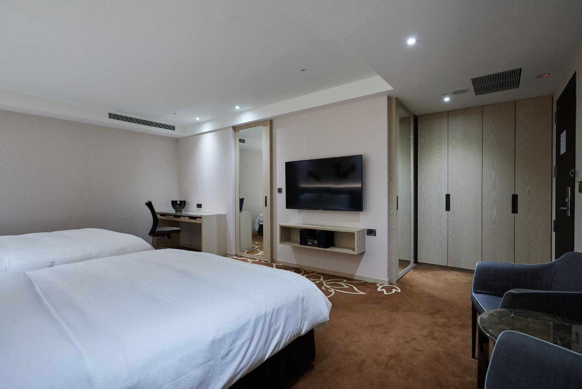K Hotel Taipei II Exterior photo